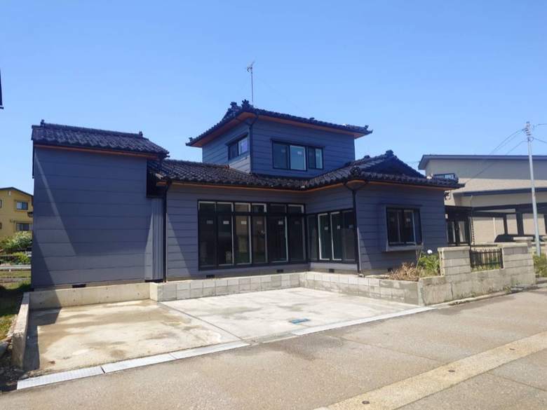 同じ家の施工後の外観(同じ角度から)
